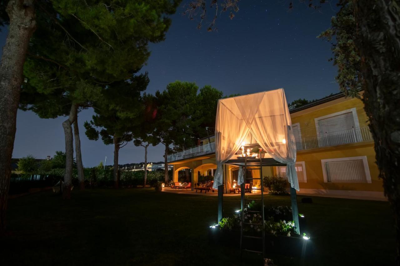 Bed and Breakfast Tra Gli Alberi E Il Mare Сироло Экстерьер фото