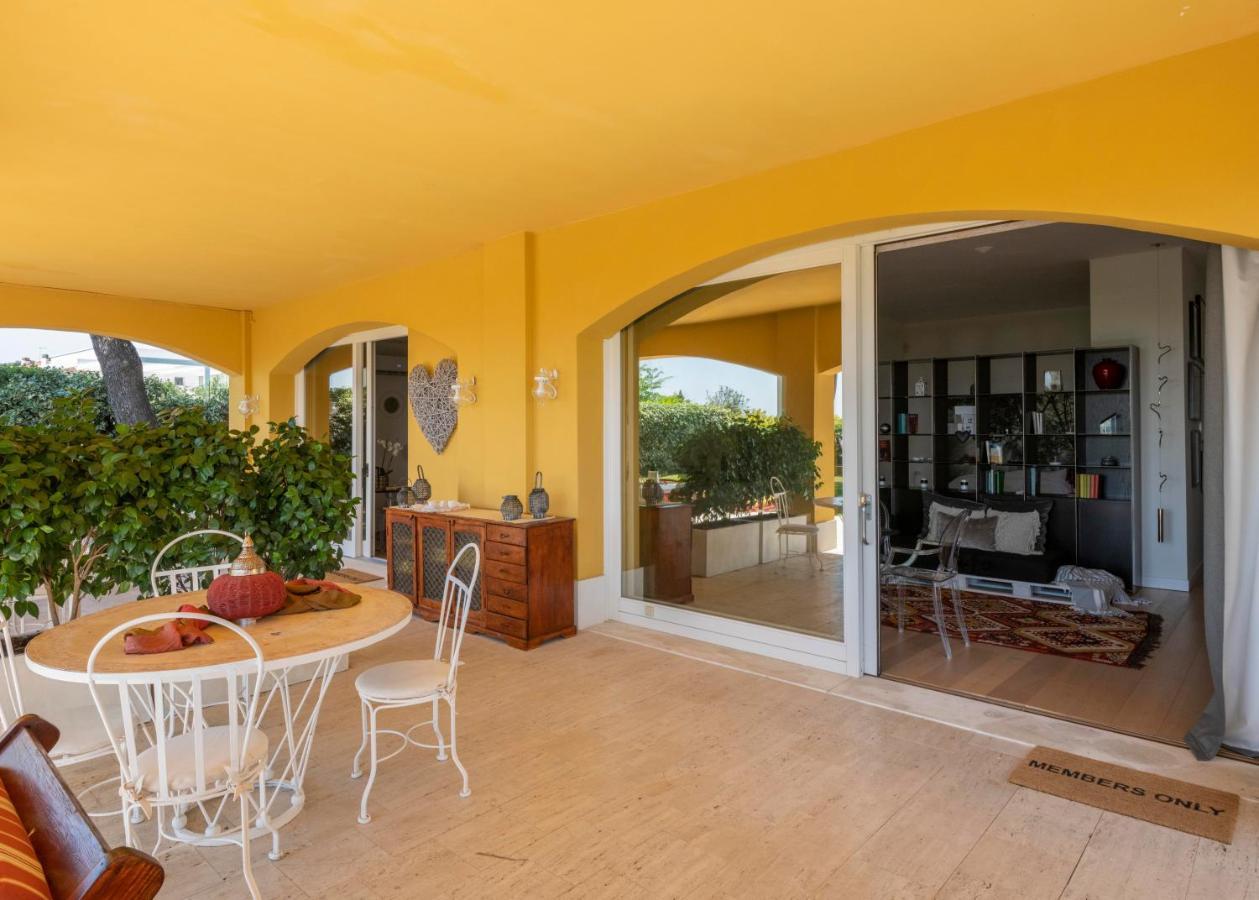 Bed and Breakfast Tra Gli Alberi E Il Mare Сироло Экстерьер фото