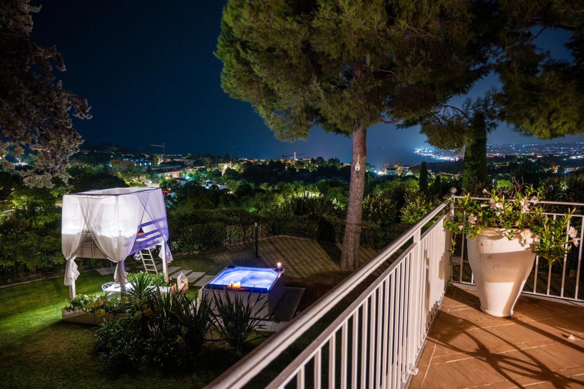 Bed and Breakfast Tra Gli Alberi E Il Mare Сироло Экстерьер фото