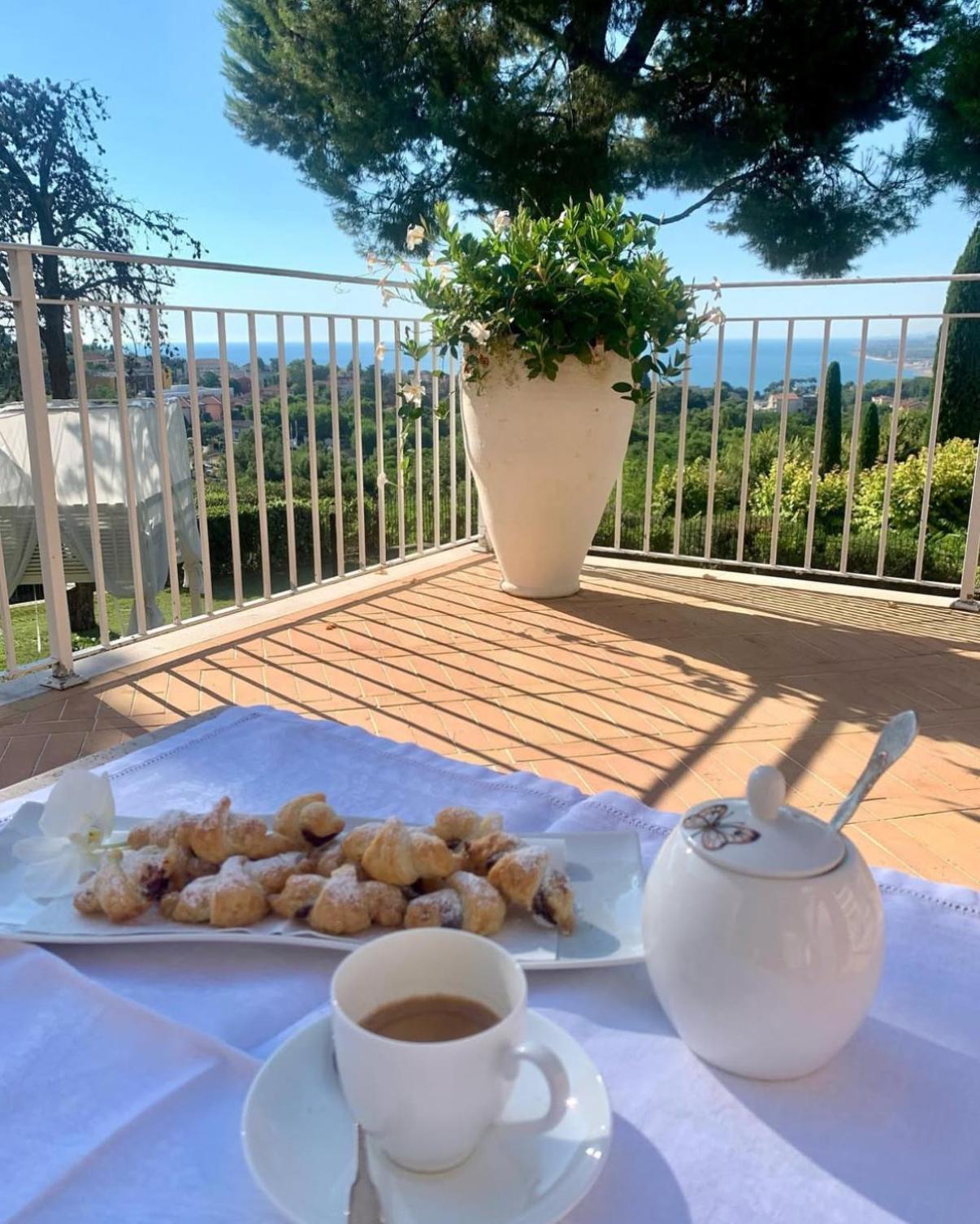 Bed and Breakfast Tra Gli Alberi E Il Mare Сироло Экстерьер фото