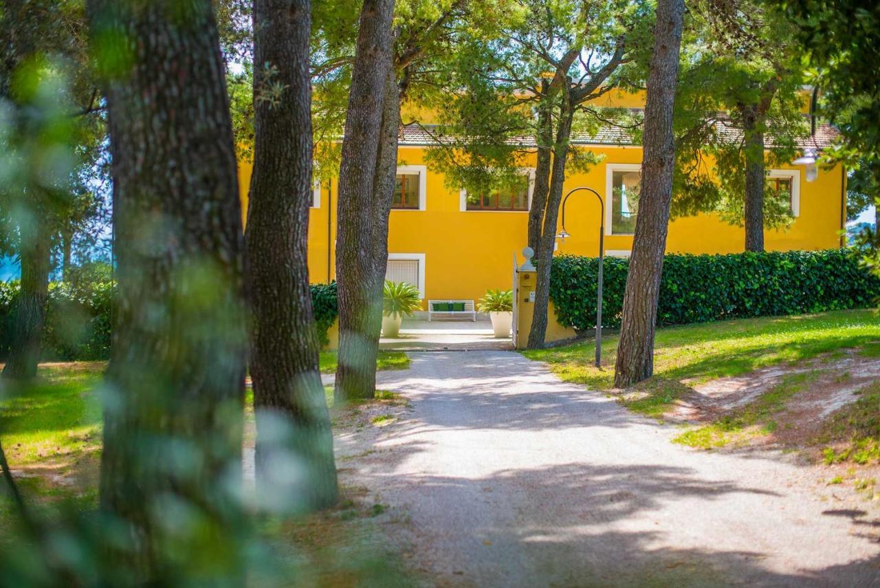 Bed and Breakfast Tra Gli Alberi E Il Mare Сироло Экстерьер фото
